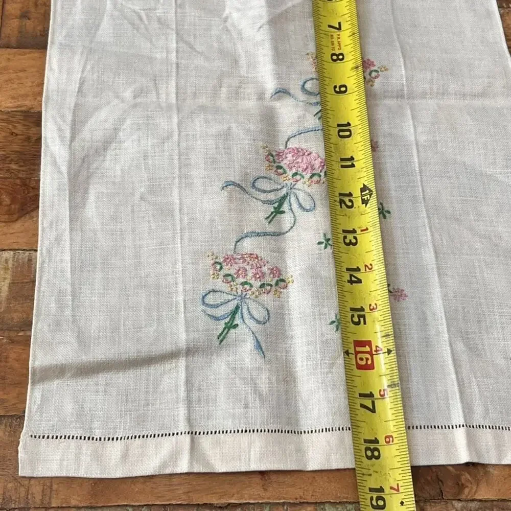Vintage 1950s Hand-Embroidered Linen Tea Towel Guest Towels Set of 2